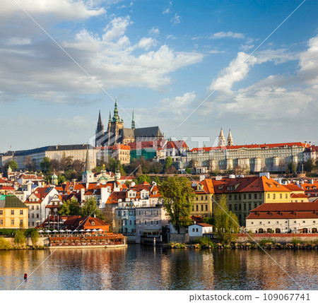 View of Mala Strana and Prague castle over Vltava river. Prague, Czech Republic 109067741