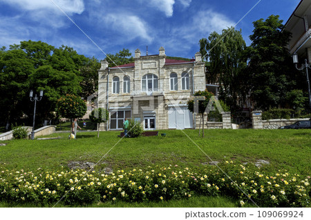 Old russian house Old russian house 109069924