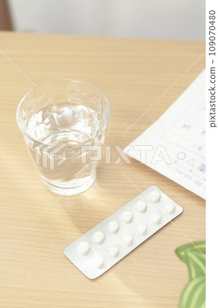藥物和水 藥物影像 109070480