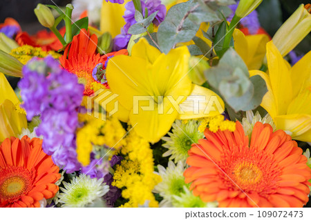 bouquets of flowers in the store bouquets of flowers in the store 109072473