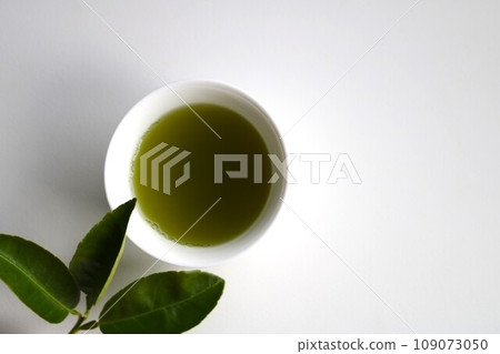 下午茶時間：一杯放鬆的綠茶 109073050