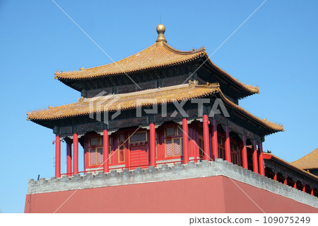 Solemn Tower, The Meridian Gate Wumen in the Forbidden City, Beijing 109075249