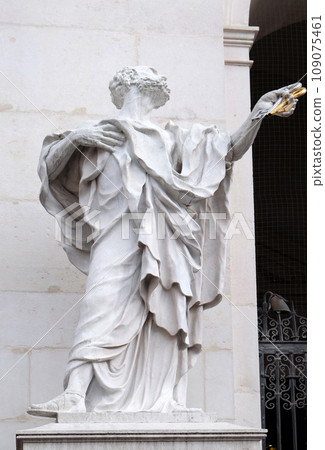St. Peter statue at Salzburg Cathedral, Austria St. Peter statue at Salzburg Cathedral, Austria 109075461