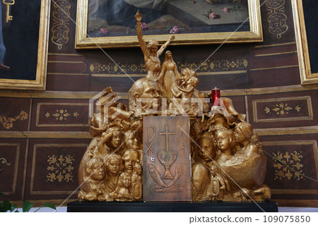 Tabernacle in the Church of St. Aloysius in in Travnik, Bosnia and Herzegovina Tabernacle in the Church of St. Aloysius in in Travnik, Bosnia and Herzegovina 109075850