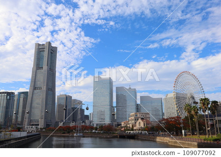 Minato Mirai在一個晴天 Minato Mirai在一個晴天 109077092