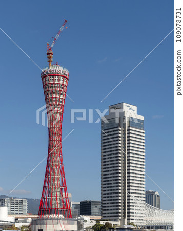 Kobe Port Tower seen from Kobe Harborland 109078731