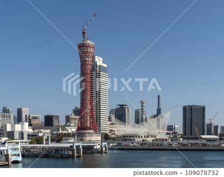 Kobe Port Tower seen from Kobe Harborland Kobe Port Tower seen from Kobe Harborland 109078732