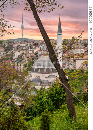 Haci Mehmet Ali Ozturk Mosque, Kuzguncuk neighbourhood, Uskudar district, in the Asian side of Istanbul, Turkey 109086834