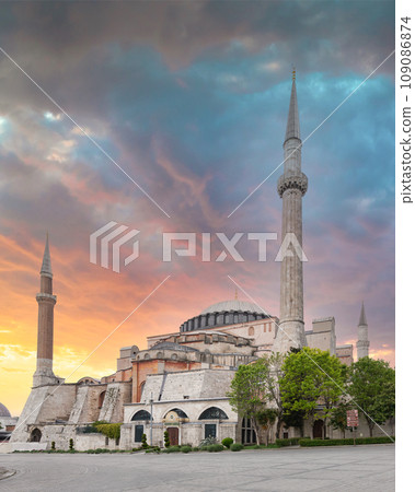 Hagia Sophia, or Ayasofya, originally a Greek Orthodox church, Istanbul, Turkey 109086874