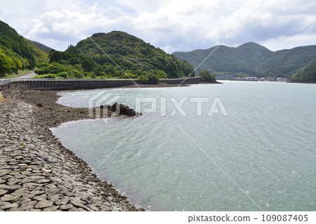 長崎縣五島市白石灣風景(2022年) 長崎縣五島市白石灣風景(2022年) 109087405