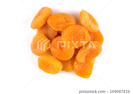 dried apricots isolated dried apricots isolated 109087810