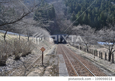 Aizu Railway Okawa Dam Koen Station 109098018