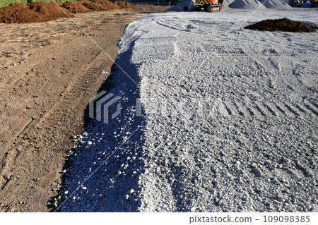 Crushed stone paving image 109098385