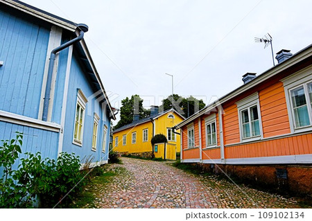 Porvoo, pastel colored houses Porvoo, pastel colored houses 109102134