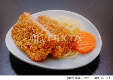 火腿肉餅 109102971