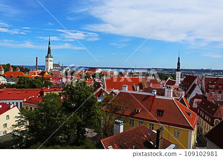 Tallinn, Kovtuzza observation deck Tallinn, Kovtuzza observation deck 109102981