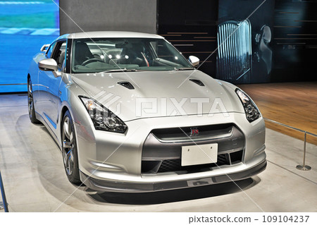 日產 GTR 在陳列室 109104237