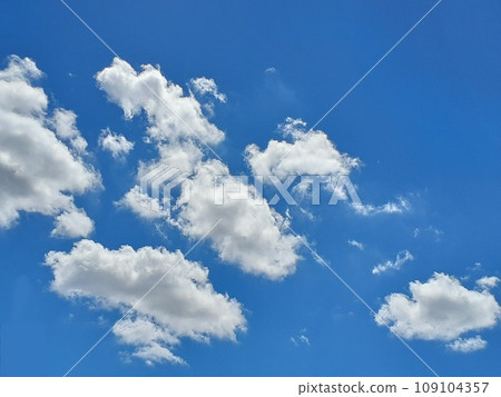 Summer sky, blue sky and white clouds Summer sky, blue sky and white clouds 109104357