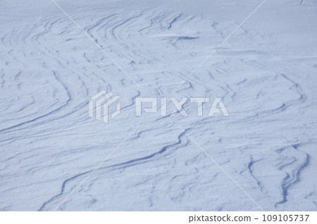 Wind and snow patterns on the Otsu coast in midwinter, Hokkaido Wind and snow patterns on the Otsu coast in midwinter, Hokkaido 109105737