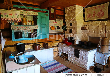 Kitchen in Fundacanarodwa Skansen, Poland 109106095