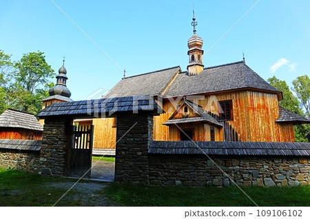 Wooden church in Fundacanarodwa Skansen, Poland 109106102
