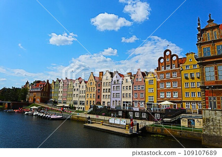 波蘭格但斯克的運河和街道 波蘭格但斯克的運河和街道 109107689