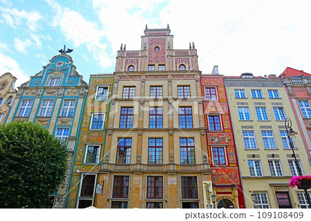 Colorful streets of Gdansk, Poland Colorful streets of Gdansk, Poland 109108409