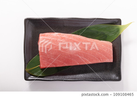 來自日本太平洋沿岸北部的三陸鹽釜東物牌鮪魚（大眼鮪魚、中脂鮪魚） 109108465