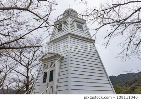 White Lighthouse (Sakaidaiba Park) Sakaiminato City, Tottori Prefecture 109111040