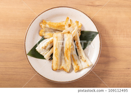 孔子的白色格柵 109112495