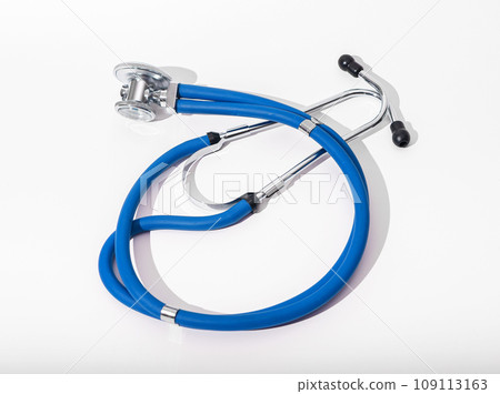 Stethoscope, twisted bent medical tool Stethoscope, twisted bent medical tool 109113163