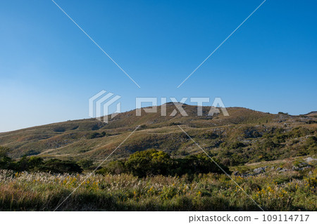 Hiraodai ridgeline Hiraodai ridgeline 109114717