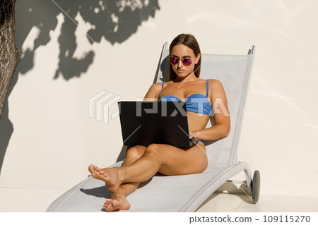 Tropical Freelancer 109115270