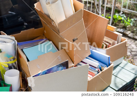 A large amount of garbage from cleaning A large amount of garbage from cleaning 109116248