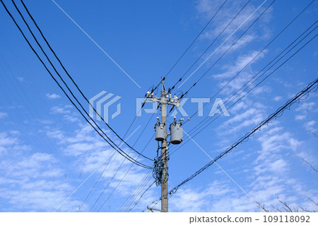 Pole transformer Pole transformer 109118092