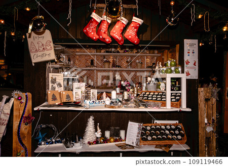 Velden, Austria - November 24, 2023: Opening of Advent on the bank of Lake Woerthersee, sales of Christmas goods at the advent market, Christmas illumination 109119466