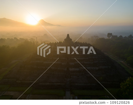 Borobudur is the largest Buddhist temple in the world. Java, Indonesia Borobudur is the largest Buddhist temple in the world. Java, Indonesia 109120826