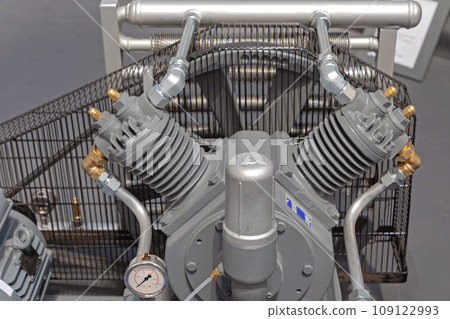 Double Piston Air Compressor 109122993