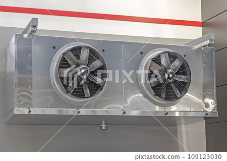 Industrial Cooling System 109123030