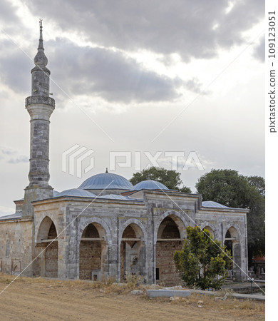 Gazi Mihalbey Mosque 109123051