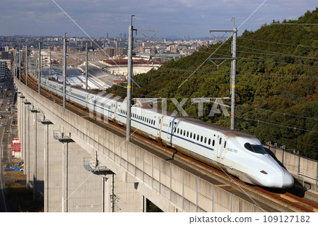 Kyushu Shinkansen N700 series "Mizuho Sakura" running up the slope 1 109127182