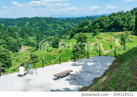 人們在嘎莫梯田拍照 109128522