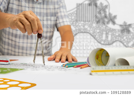 Landscape architect student learning garden plan design.. Landscape architect student learning garden plan design.. 109128889