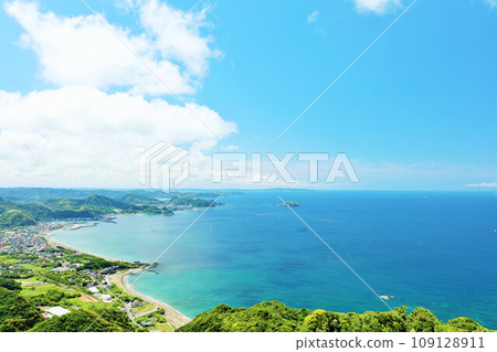 千葉縣藍天碧海房總半島（從野木切山眺望） 109128911