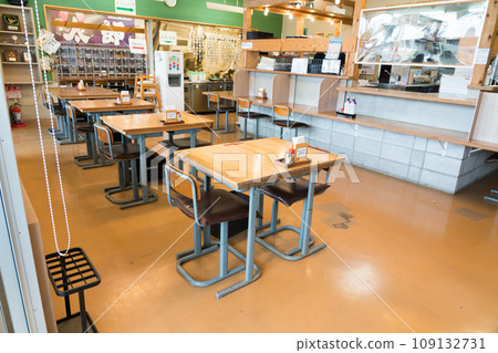 亞達小學路站 亞達小學路站 109132731