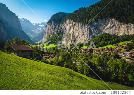 Amazing Lauterbrunnen village in the picturesque valley, Switzerland 109132864