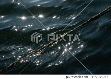 海光蕩漾著海面的波浪 海光蕩漾著海面的波浪 109133014