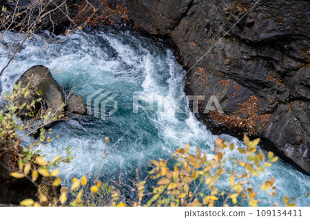 Azuma Gorge Valley 109134411