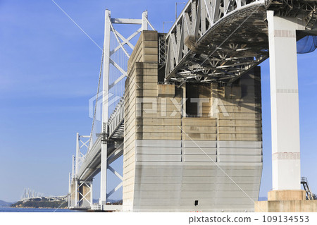 Kagawa/Sakaide Seto Ohashi Bridge (view from Seto Ohashi Memorial Park in Kagawa Prefecture) 109134553