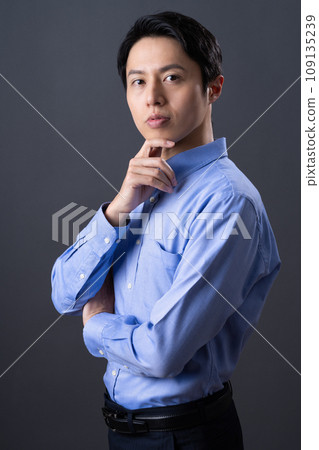 Middle businessman 109135239